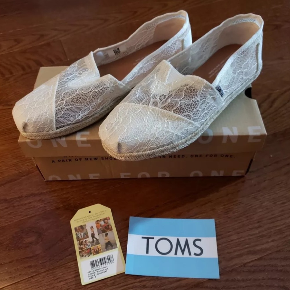 NEW IN BOX! TOMS Lace Rope Cream Ivory Classics
